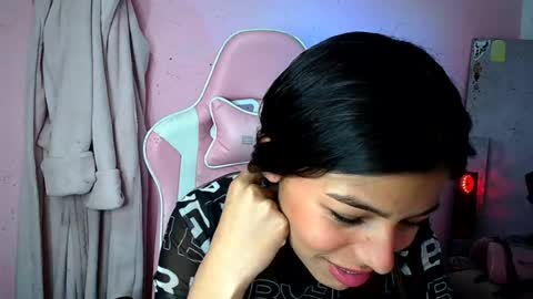 khloe sweet online show from July 17, 2026, 5:18 pm