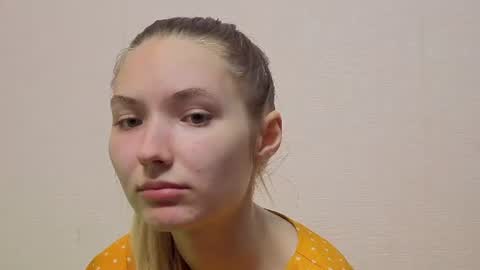 _kikiclark_ online show from July 12, 2026, 7:16 pm