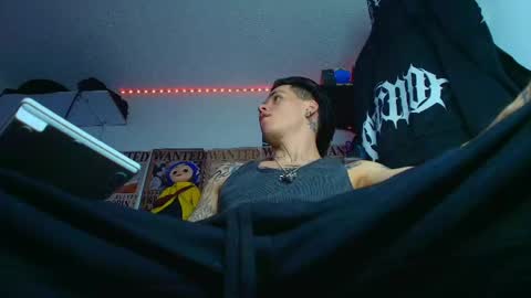 Snapshot of _kingshadows_ chatting on May 14, 2026, 10:38 pm SHADOW online show from May 14, 2026, 10:38 pm