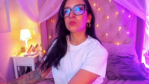 Kiraaaa 0 online show from February 24, 2025, 8:36 pm