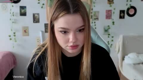 Snapshot of _kitekat_ chatting on November 5, 2025, 8:03 am _kitekat_ online show from November 5, 2025, 8:03 am