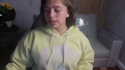 _kitten_1 online show from March 4, 2026, 3:34 am