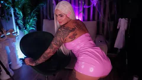   online show from October 31, 2025, 5:08 am