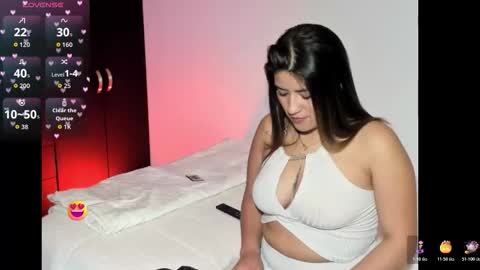 Snapshot of _kloee_ chatting on October 17, 2025, 1:57 pm kloee online show from October 17, 2025, 1:57 pm