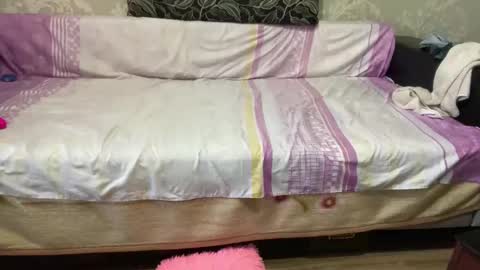  krisvanessa  online show from March 8, 2025, 12:09 pm