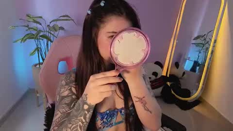 Kylie online show from October 7, 2025, 8:39 pm