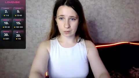 _kylle_ online show from October 9, 2025, 6:50 pm