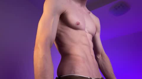 Snapshot of _l0l_ chatting on February 3, 2025, 3:31 am T-1000 online show from February 3, 2025, 3:31 am