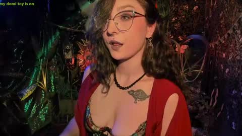 Lady Luna online show from May 14, 2026, 10:27 pm