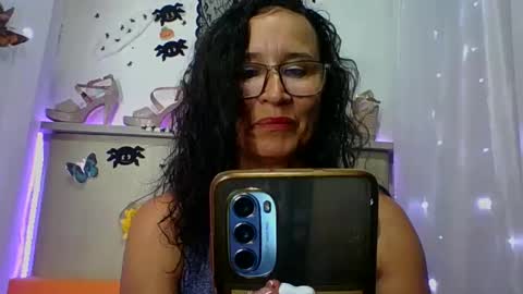 SANDRA online show from October 6, 2025, 10:07 pm
