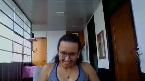 SANDRA online show from October 7, 2025, 8:50 pm