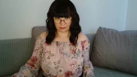 _lalilu_ online show from October 25, 2025, 1:40 pm