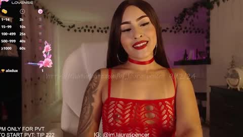 Snapshot of _lauraspencer_ chatting on December 10, 2024, 2:27 am Laura online show from December 10, 2024, 2:27 am