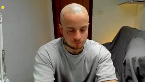 Layne online show from June 24, 2026, 1:54 pm