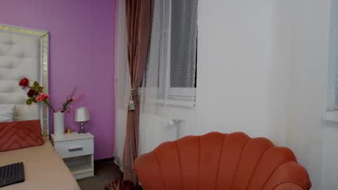 Snapshot of _lenapaul_ chatting on February 14, 2025, 2:39 am Lena Paul online show from February 14, 2025, 2:39 am