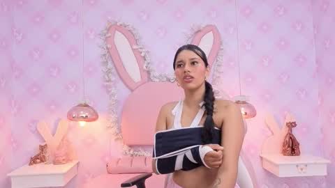  Lia Swan  online show from September 18, 2025, 11:51 pm