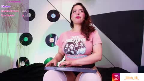 Snapshot of _lilith_18_ chatting on February 28, 2026, 2:56 am Lili online show from February 28, 2026, 2:56 am