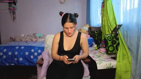 Snapshot of _lindasy_ chatting on November 12, 2025, 9:03 pm Lindasy online show from November 12, 2025, 9:03 pm