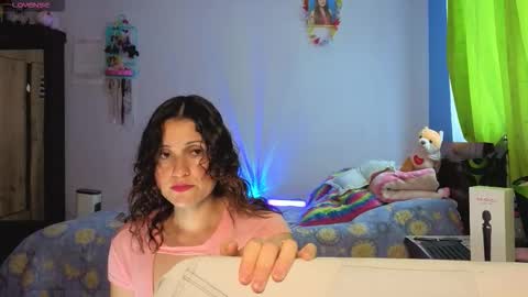 Snapshot of _lindasy_ chatting on November 19, 2025, 2:39 pm Lindasy online show from November 19, 2025, 2:39 pm