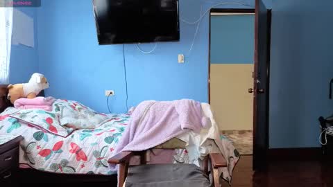 Snapshot of _lindasy_ chatting on January 19, 2026, 4:33 pm Lindasy online show from January 19, 2026, 4:33 pm