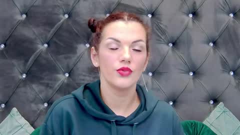 Snapshot of _lissa_ann_ chatting on February 10, 2025, 6:13 pm Lisa online show from February 10, 2025, 6:13 pm