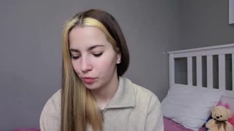 Emma online show from November 18, 2025, 6:18 am