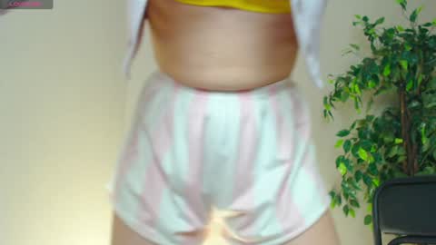 Mila  online show from December 12, 2024, 3:16 pm