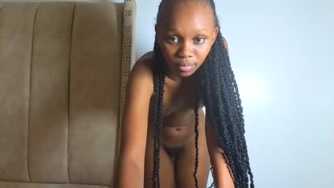 Littlevenus online show from October 23, 2025, 2:16 pm