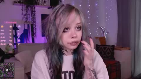 Snapshot of _lollyshy_ chatting on February 11, 2026, 7:57 am Lolly online show from February 11, 2026, 7:57 am