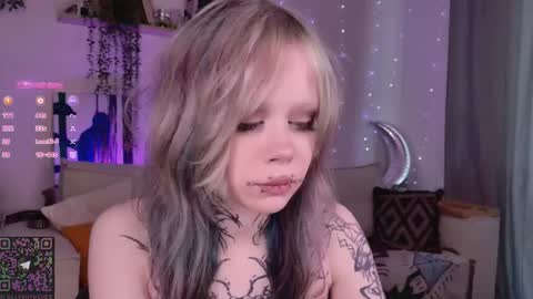 Snapshot of _lollyshy_ chatting on February 21, 2026, 8:37 am Lolly online show from February 21, 2026, 8:37 am