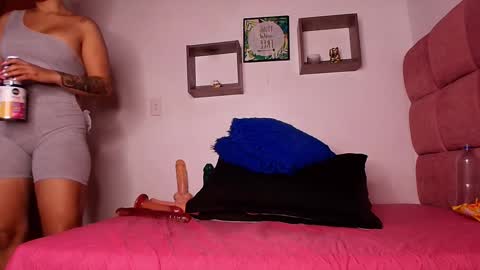 Snapshot of _lorrayne_ chatting on January 11, 2025, 11:56 am Lorrayne online show from January 11, 2025, 11:56 am