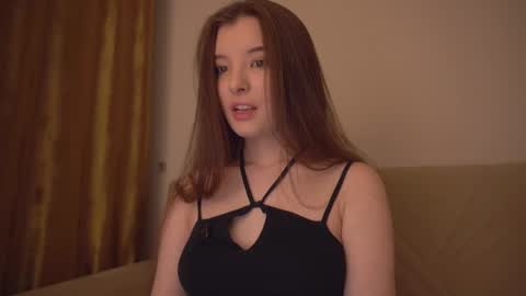 Snapshot of _lovelyen chatting on September 15, 2025, 1:05 am Alice online show from September 15, 2025, 1:05 am