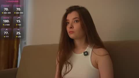 Snapshot of _lovelyen chatting on November 2, 2025, 4:59 am Alice online show from November 2, 2025, 4:59 am