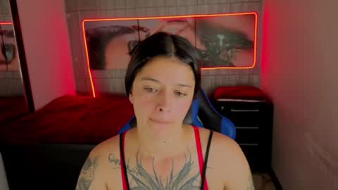 Snapshot of _lucia_21 chatting on February 2, 2026, 7:12 pm Lucia online show from February 2, 2026, 7:12 pm