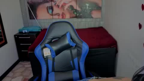 Snapshot of _lucia_21 chatting on February 15, 2026, 1:09 pm Lucia online show from February 15, 2026, 1:09 pm