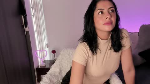 Snapshot of _lucianapalmer chatting on March 6, 2025, 12:41 pm online show from March 6, 2025, 12:41 pm