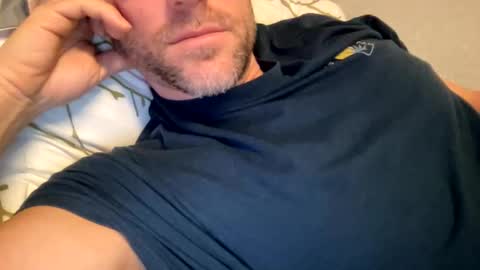 _lululeo_ online show from December 21, 2025, 9:22 pm