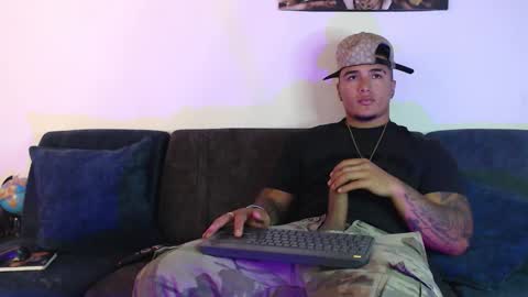 STIVEN online show from October 25, 2025, 3:40 pm