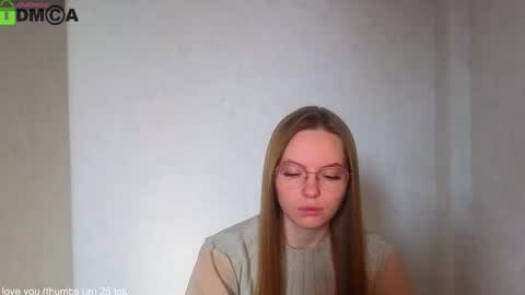 Snapshot of _lysafeta_ chatting on March 4, 2026, 7:36 am Welcome guys Pleasure to see you all here My name is Lysafeta and MichaelaTip menu is active Private is open online show from March 4, 2026, 7:36 am