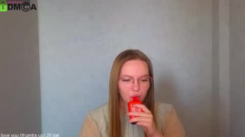 Snapshot of _lysafeta_ chatting on March 12, 2026, 4:51 am Welcome guys Pleasure to see you all here My name is Lysafeta and MichaelaTip menu is active Private is open online show from March 12, 2026, 4:51 am