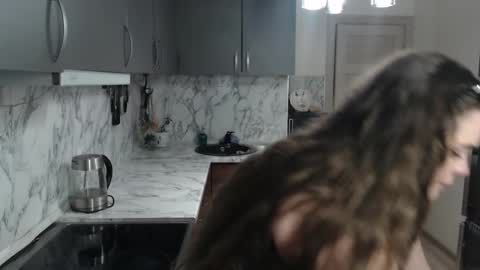 Snapshot of _mamma_mia_ chatting on January 28, 2025, 9:50 pm Kate online show from January 28, 2025, 9:50 pm