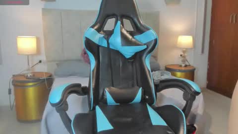 Snapshot of _maria_foxx_ chatting on December 4, 2025, 10:07 pm Maria online show from December 4, 2025, 10:07 pm