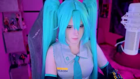 Mariko online show from September 19, 2025, 3:24 pm