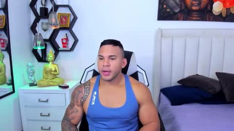 _matthew_santos_ online show from September 16, 2025, 8:32 pm