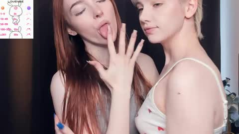 Snapshot of _medal_of_horny_ chatting on April 18, 2026, 4:49 am Elva and Kate online show from April 18, 2026, 4:49 am