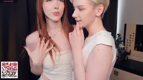 Snapshot of _medal_of_horny_ chatting on May 1, 2026, 7:24 am Elva and Kate online show from May 1, 2026, 7:24 am
