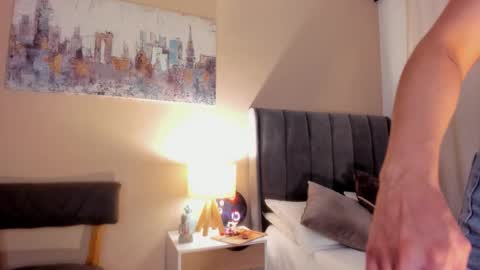 Megan online show from December 20, 2025, 12:12 pm