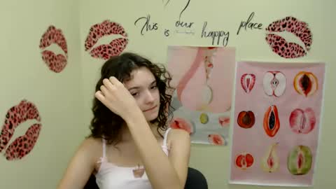 Snapshot of _megasta chatting on December 10, 2024, 1:54 am Susie online show from December 10, 2024, 1:54 am