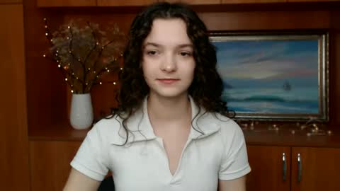 Snapshot of _megasta chatting on December 11, 2024, 1:17 pm Susie online show from December 11, 2024, 1:17 pm