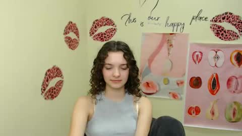 Snapshot of _megasta chatting on December 12, 2024, 1:49 pm Susie online show from December 12, 2024, 1:49 pm